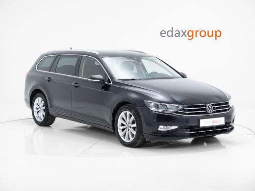 volkswagen-passat-variant-2023-diesel-1968cc
