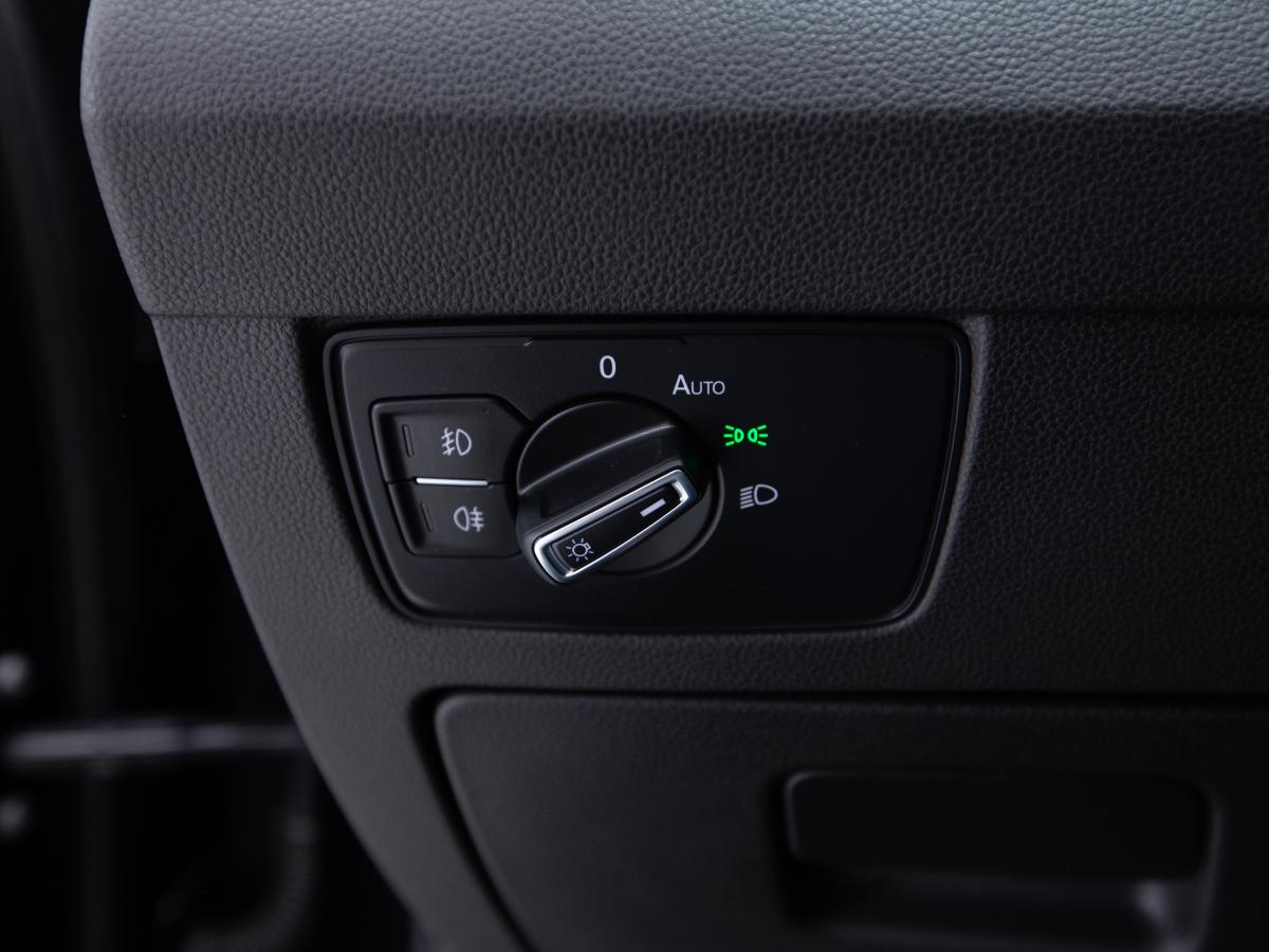 volkswagen-passat-variant-2023-diesel-1968cc
