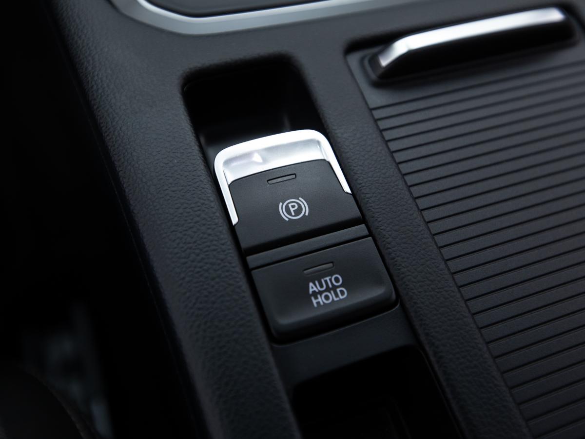 volkswagen-passat-variant-2023-diesel-1968cc