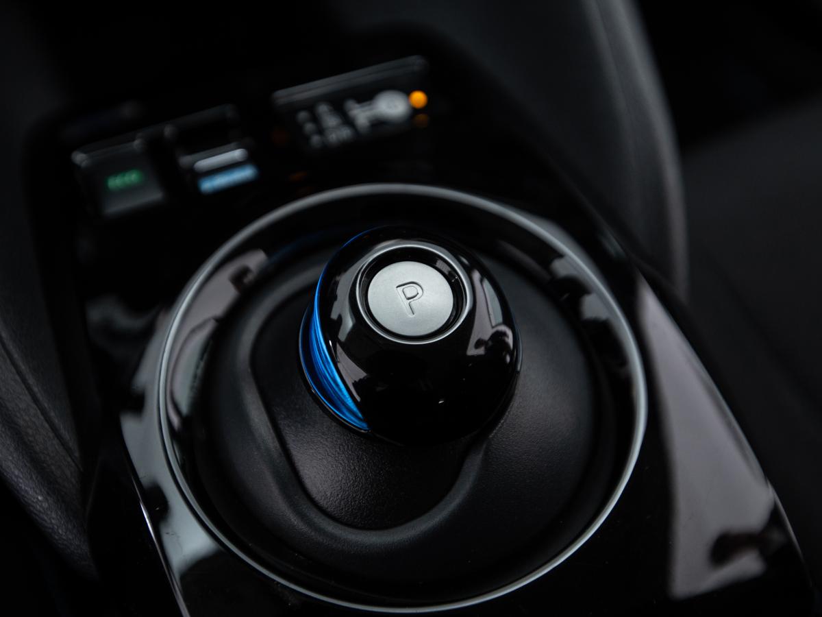 nissan-leaf-2023-eletrico-0cc