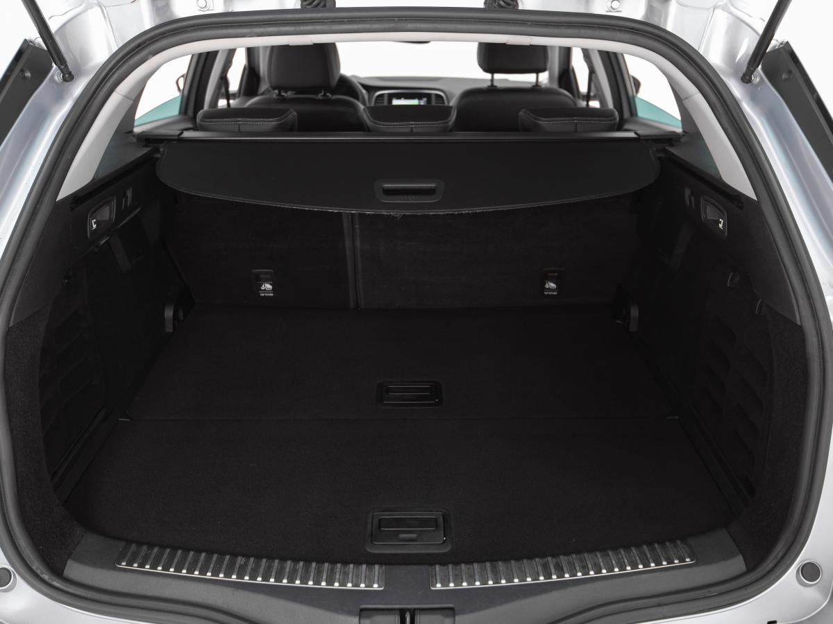 renault-megane-sport-tourer-2022-diesel-1461cc