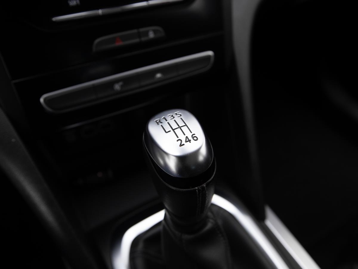 renault-megane-sport-tourer-2022-diesel-1461cc