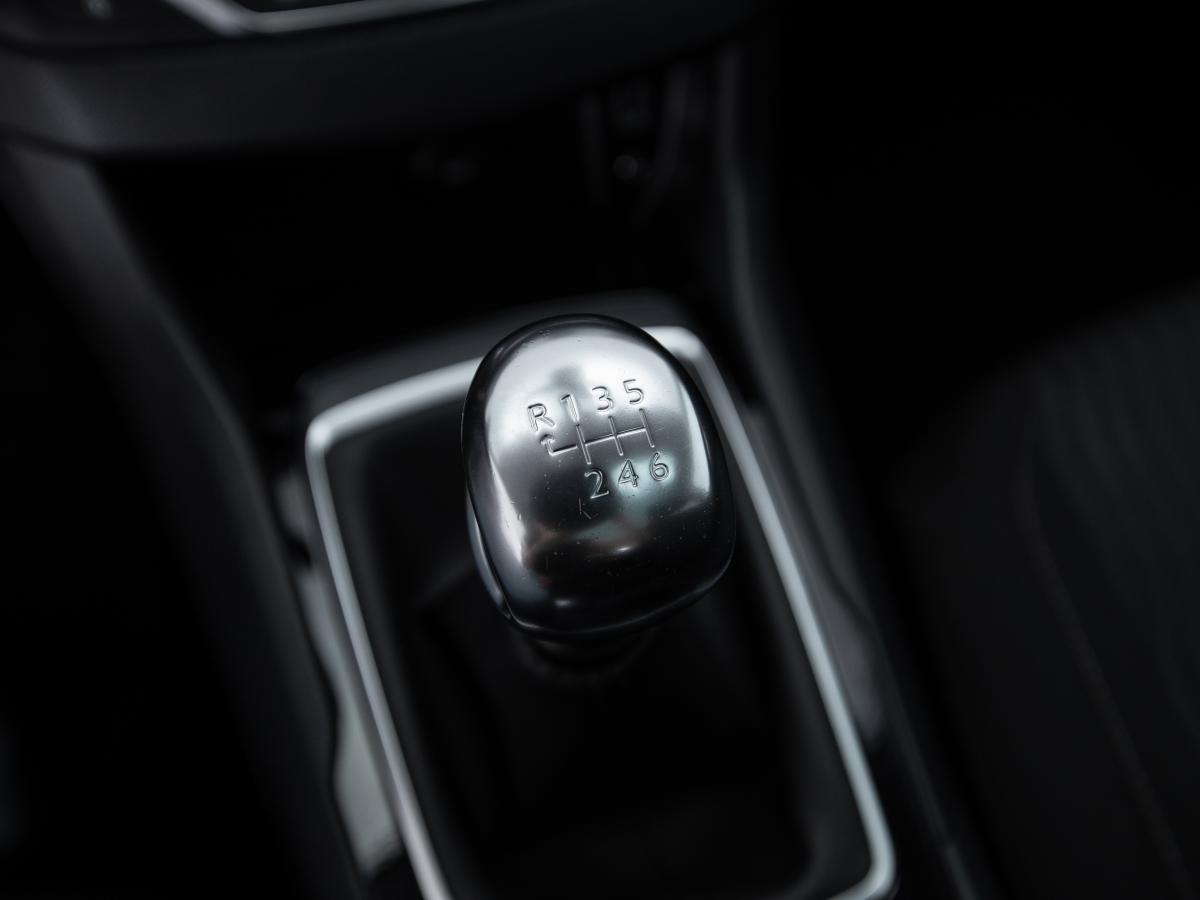 peugeot-308-sw-2016-diesel-1560cc