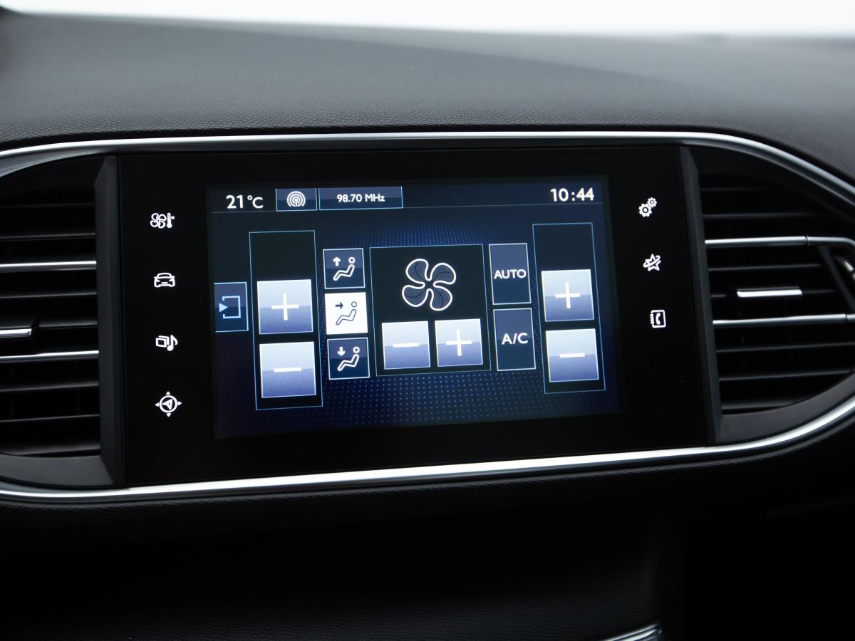 peugeot-308-sw-2016-diesel-1560cc