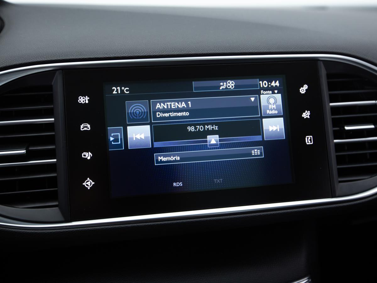 peugeot-308-sw-2016-diesel-1560cc
