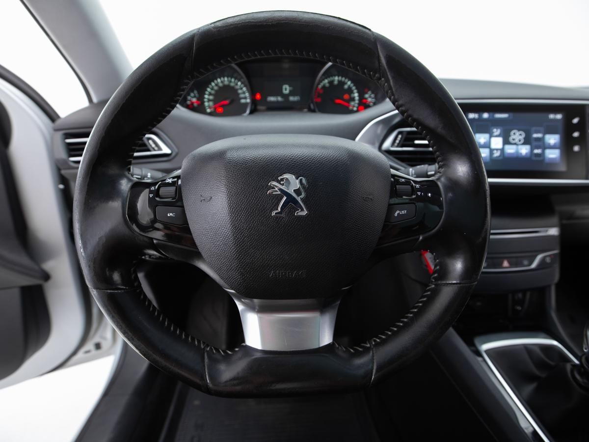 peugeot-308-sw-2015-diesel-1560cc