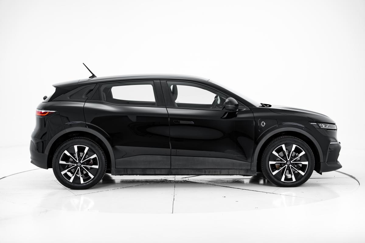 renault-megane-e-tech-2023-eletrico-0cc