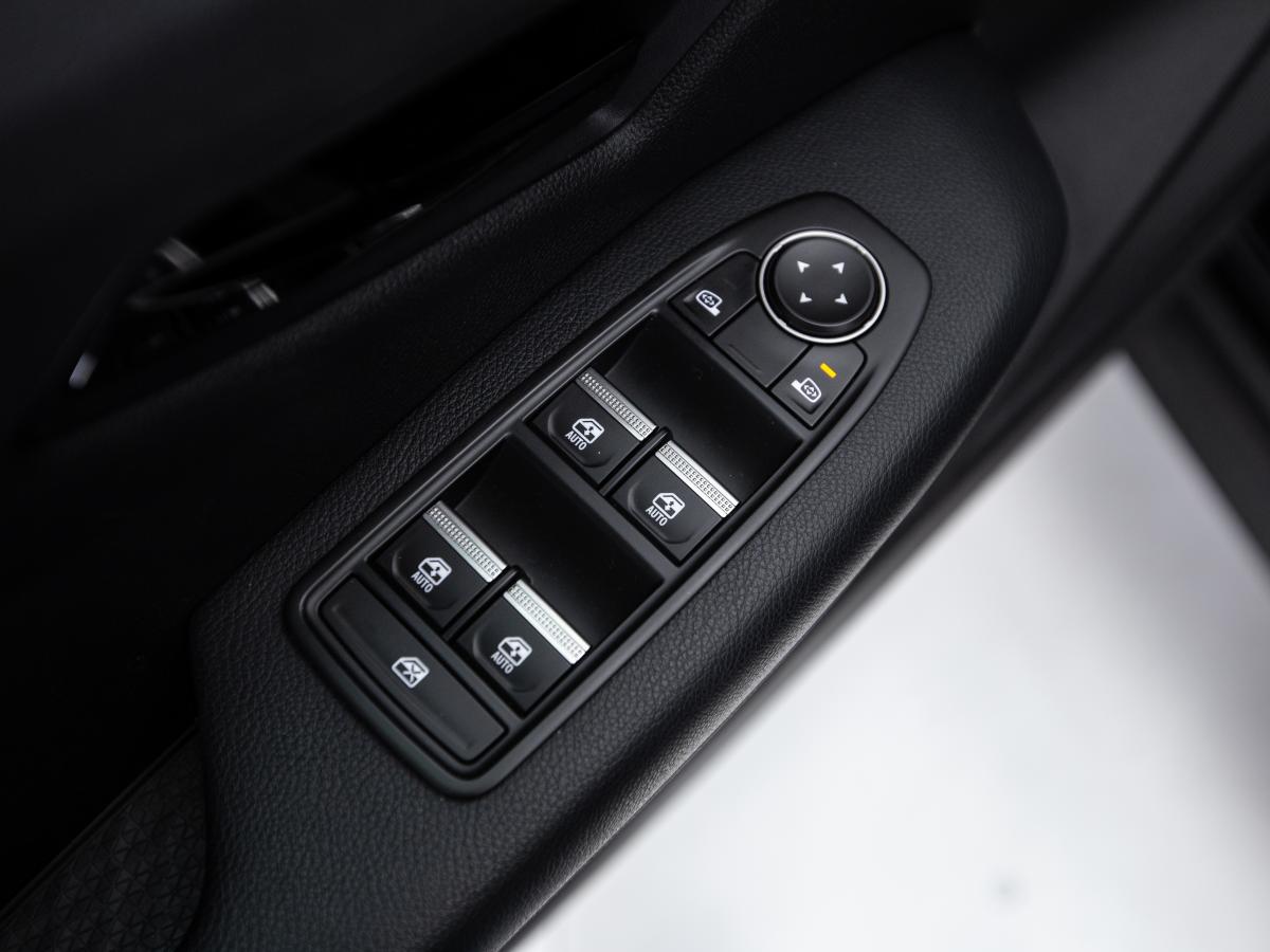 renault-megane-e-tech-2023-eletrico-0cc