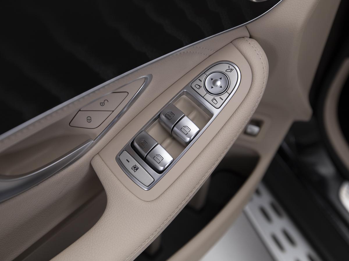 mercedes-benz-glc-2016-diesel-2143cc