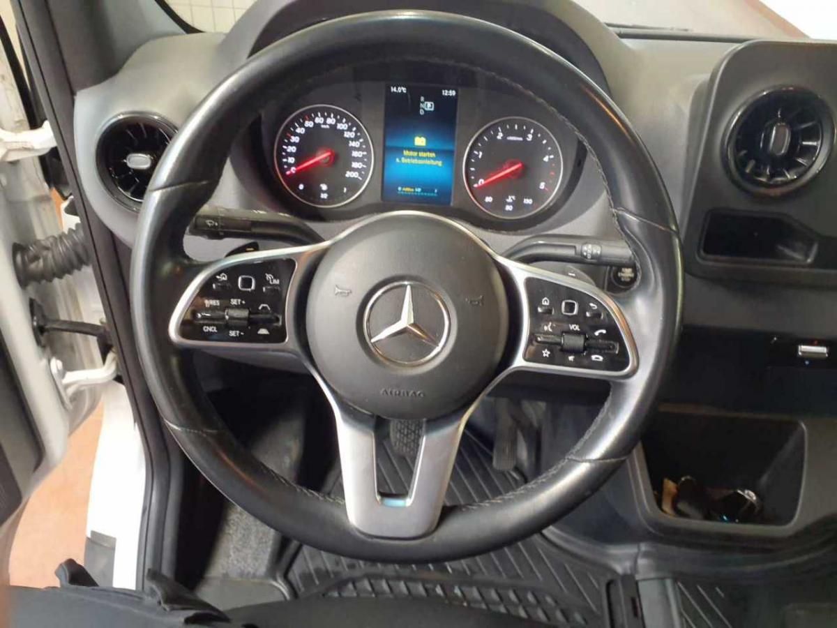 mercedes-benz-sprinter-2021-diesel-1950cc