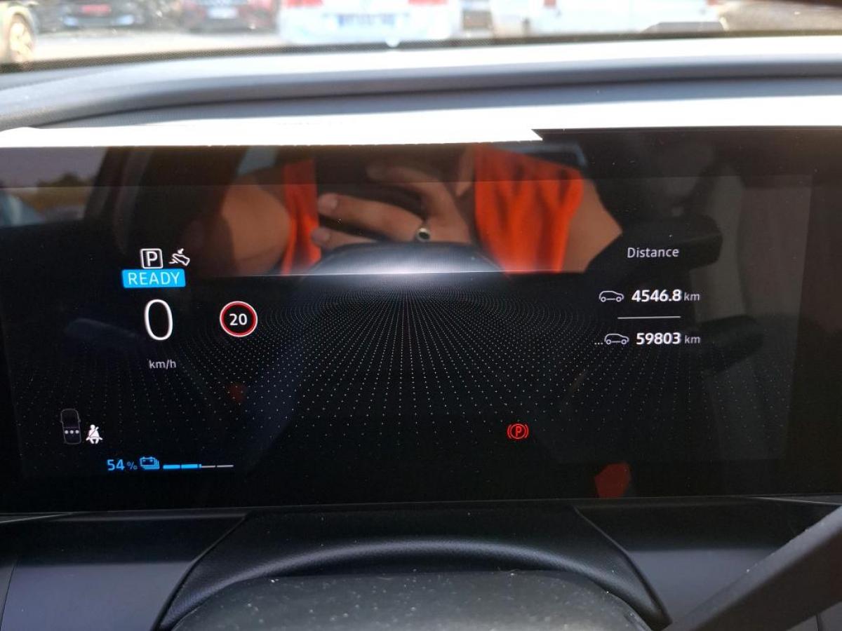 renault-megane-e-tech-2023-eletrico-0cc