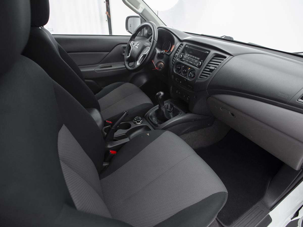mitsubishi-l200-2019-diesel-2442cc