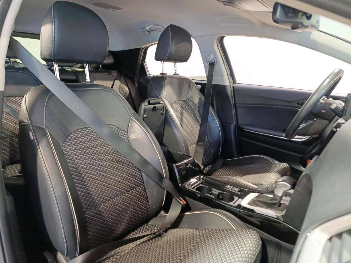 kia-xceed-2022-hibrido-a-gasolina-1580cc
