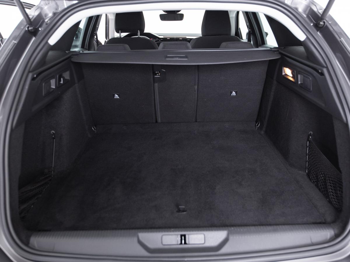 peugeot-308-sw-2023-diesel-1499cc