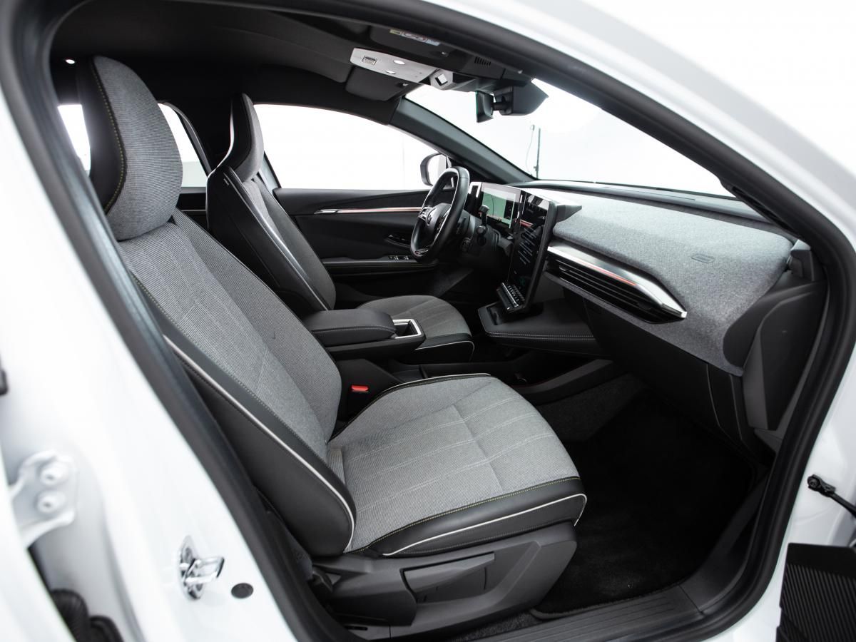 renault-megane-e-tech-2023-eletrico-0cc
