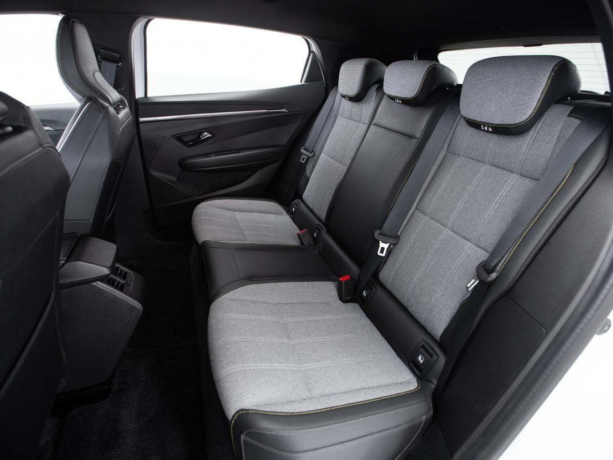 renault-megane-e-tech-2023-eletrico-0cc
