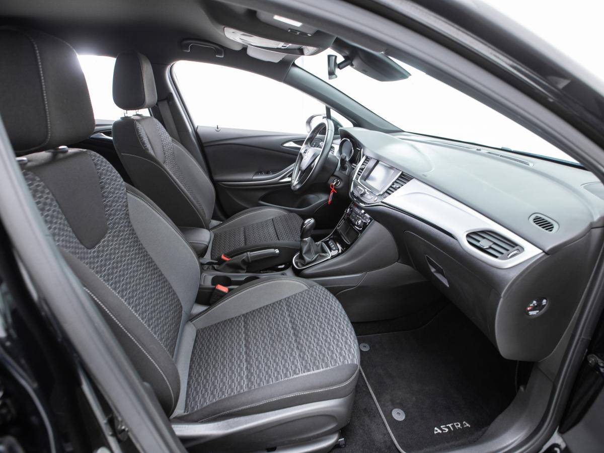 opel-astra-2020-diesel-1496cc