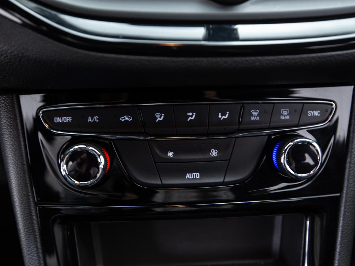 opel-astra-2020-diesel-1496cc