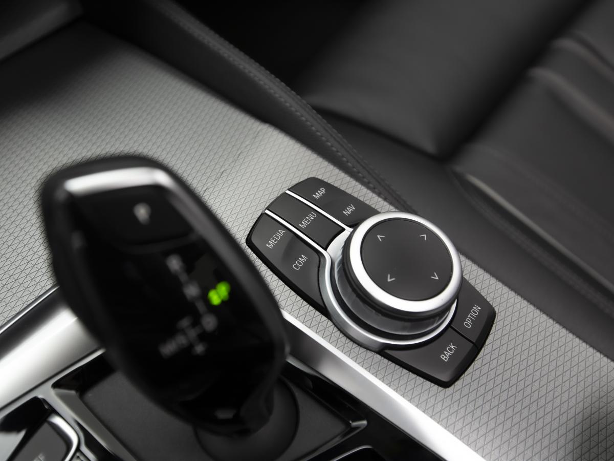 bmw-serie-5-2019-hibrido-a-gasolina-1998cc