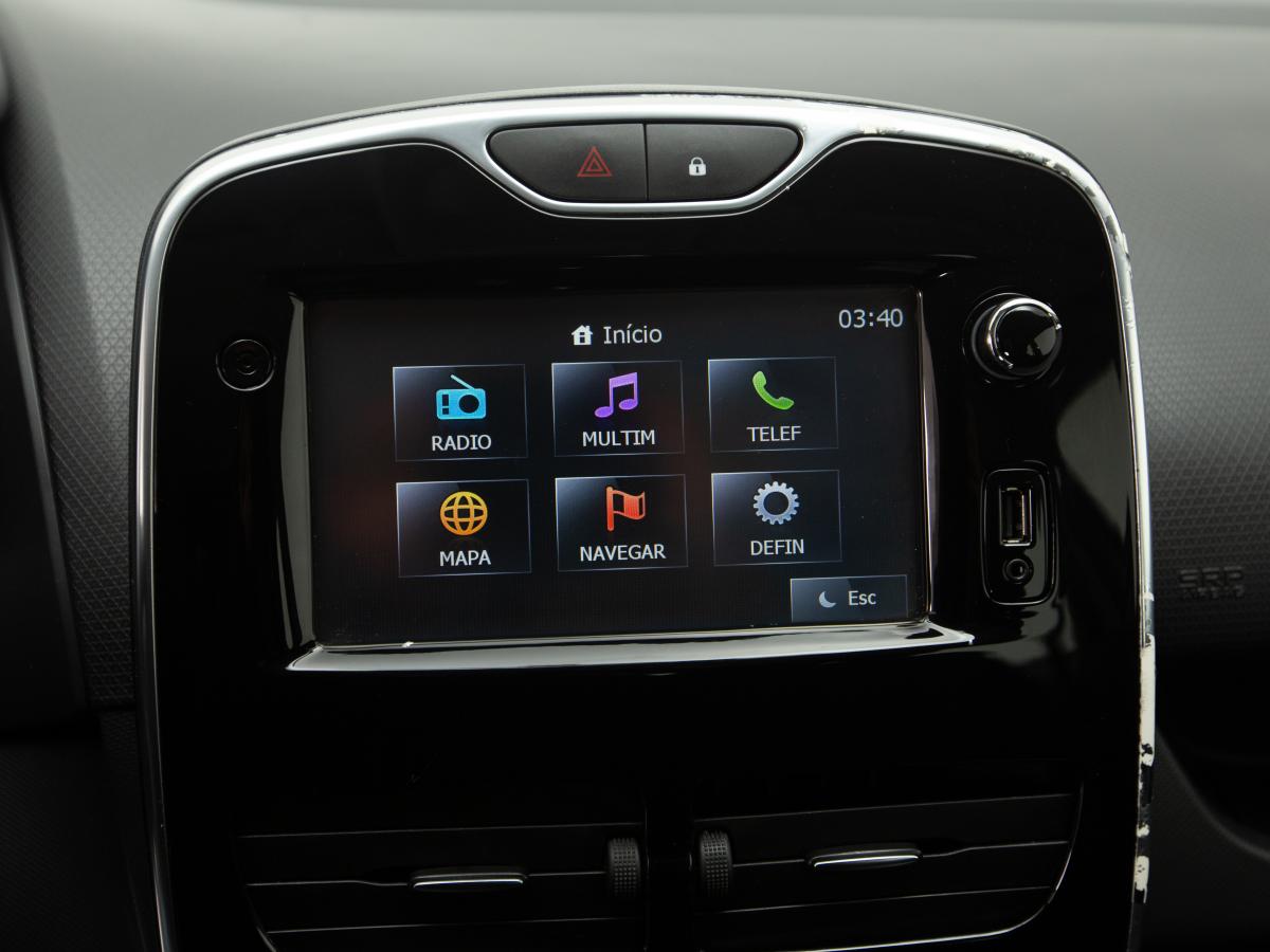 renault-clio-sport-tourer-2015-diesel-1461cc