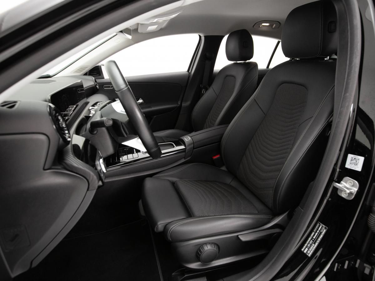 mercedes-benz-classe-a-2023-hibrido-a-gasolina-1332cc