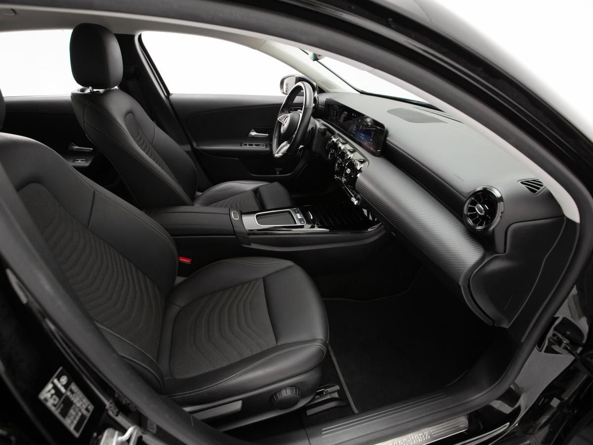 mercedes-benz-classe-a-2023-hibrido-a-gasolina-1332cc