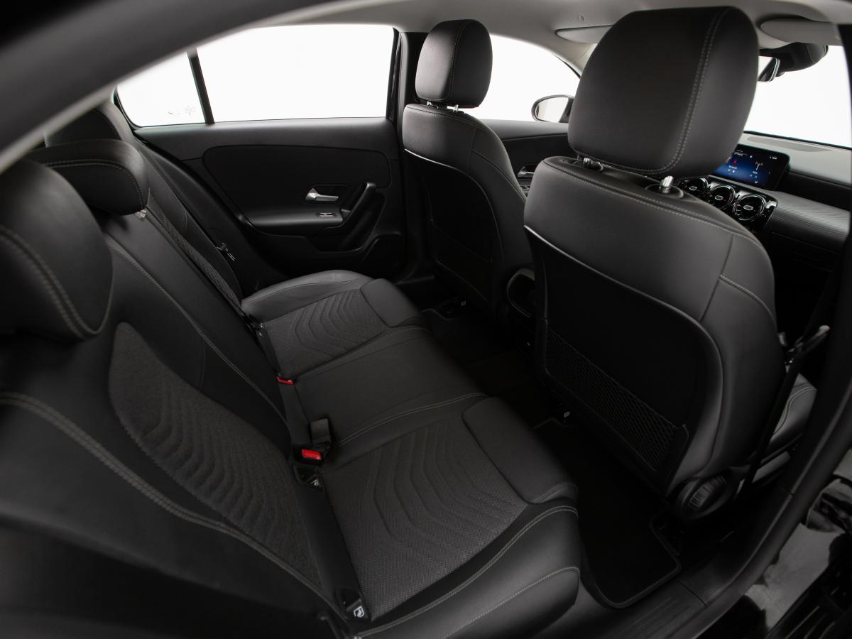 mercedes-benz-classe-a-2023-hibrido-a-gasolina-1332cc