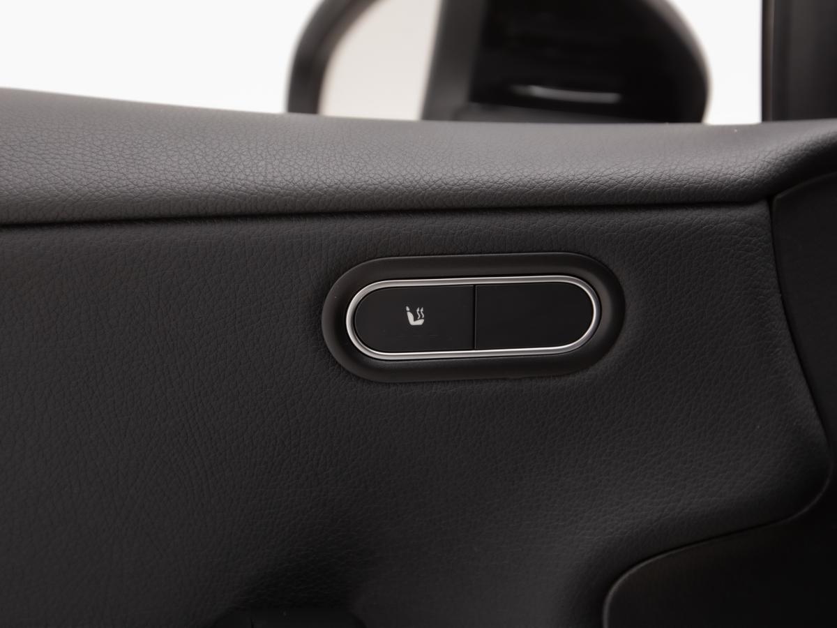 mercedes-benz-classe-a-2023-hibrido-a-gasolina-1332cc
