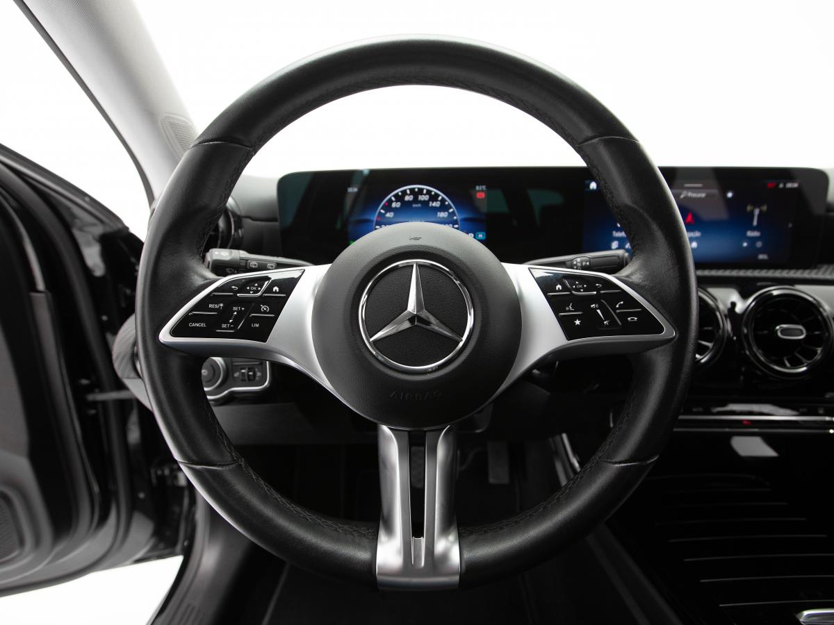 mercedes-benz-classe-a-2023-hibrido-a-gasolina-1332cc