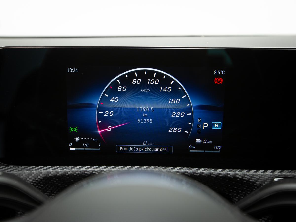 mercedes-benz-classe-a-2023-hibrido-a-gasolina-1332cc