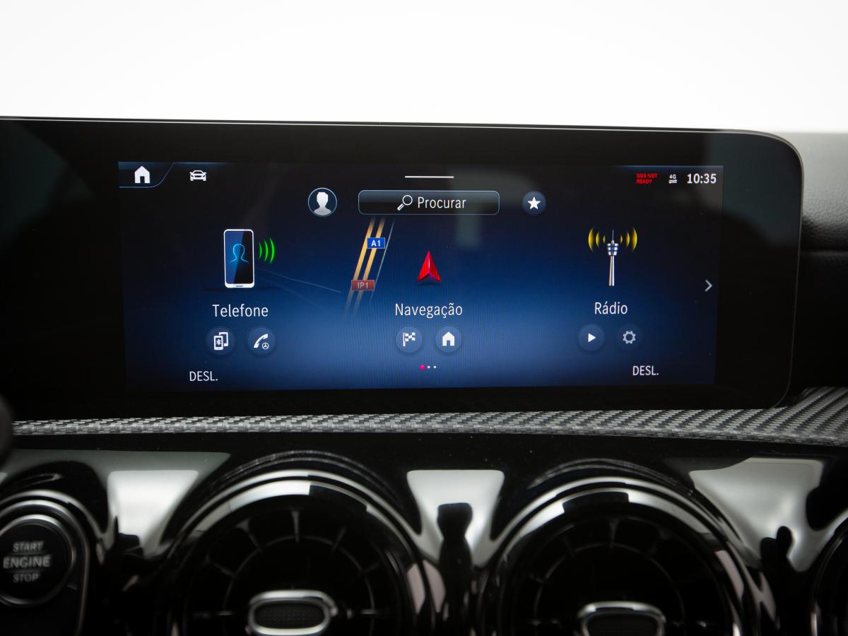 mercedes-benz-classe-a-2023-hibrido-a-gasolina-1332cc