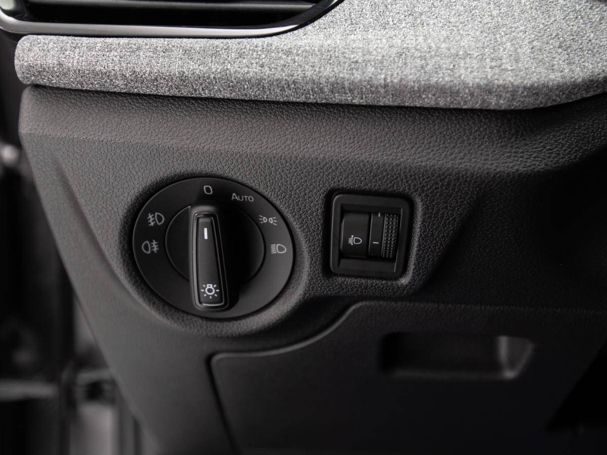 skoda-kamiq-2024-gasolina-999cc