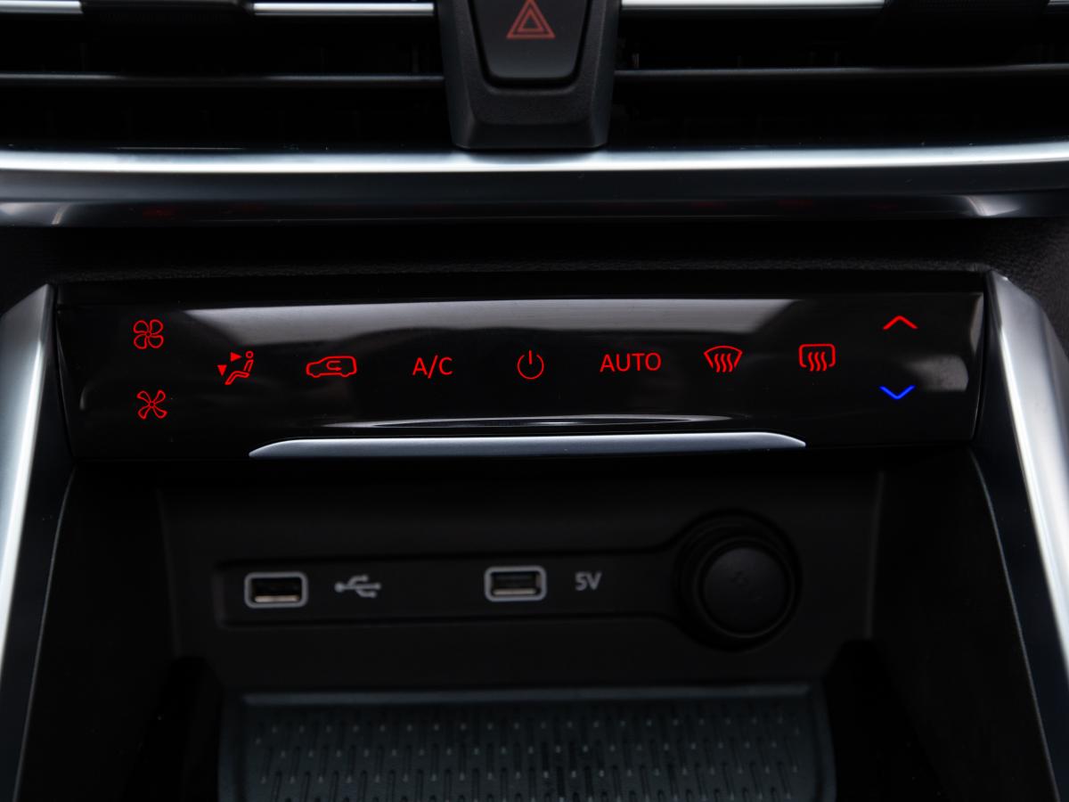 maxus-euniq-6-2022-eletrico-0cc
