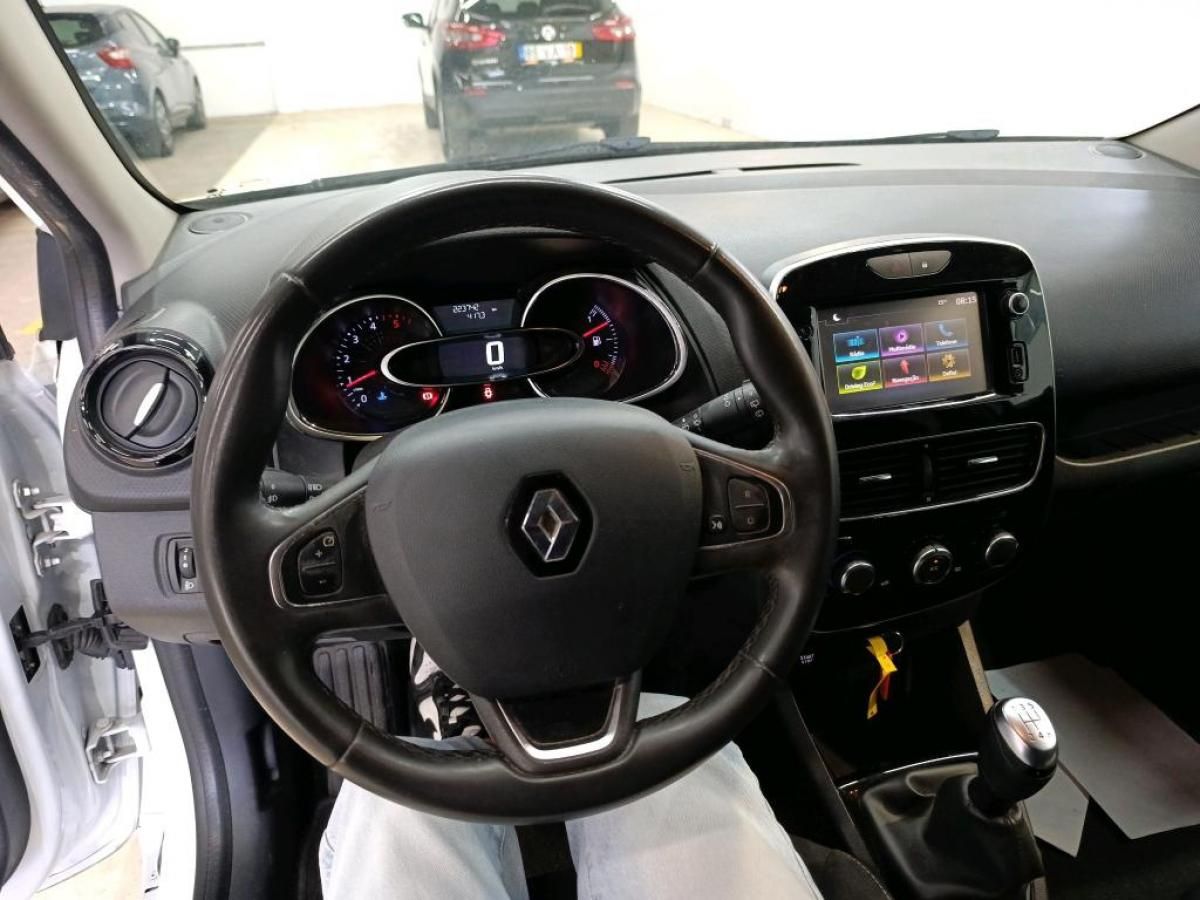 renault-clio-sport-tourer-2018-diesel-1461cc