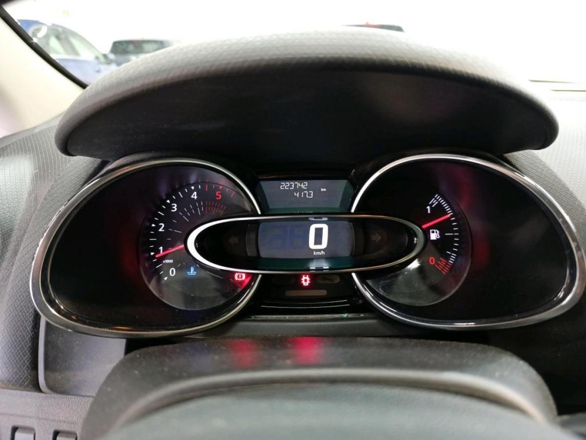 renault-clio-sport-tourer-2018-diesel-1461cc