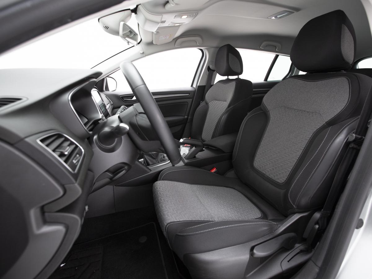 renault-megane-sport-tourer-2021-diesel-1461cc
