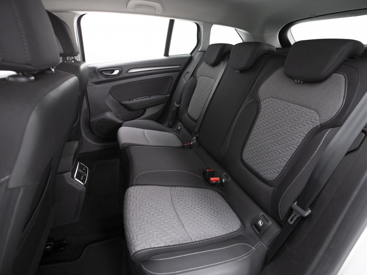 renault-megane-sport-tourer-2021-diesel-1461cc