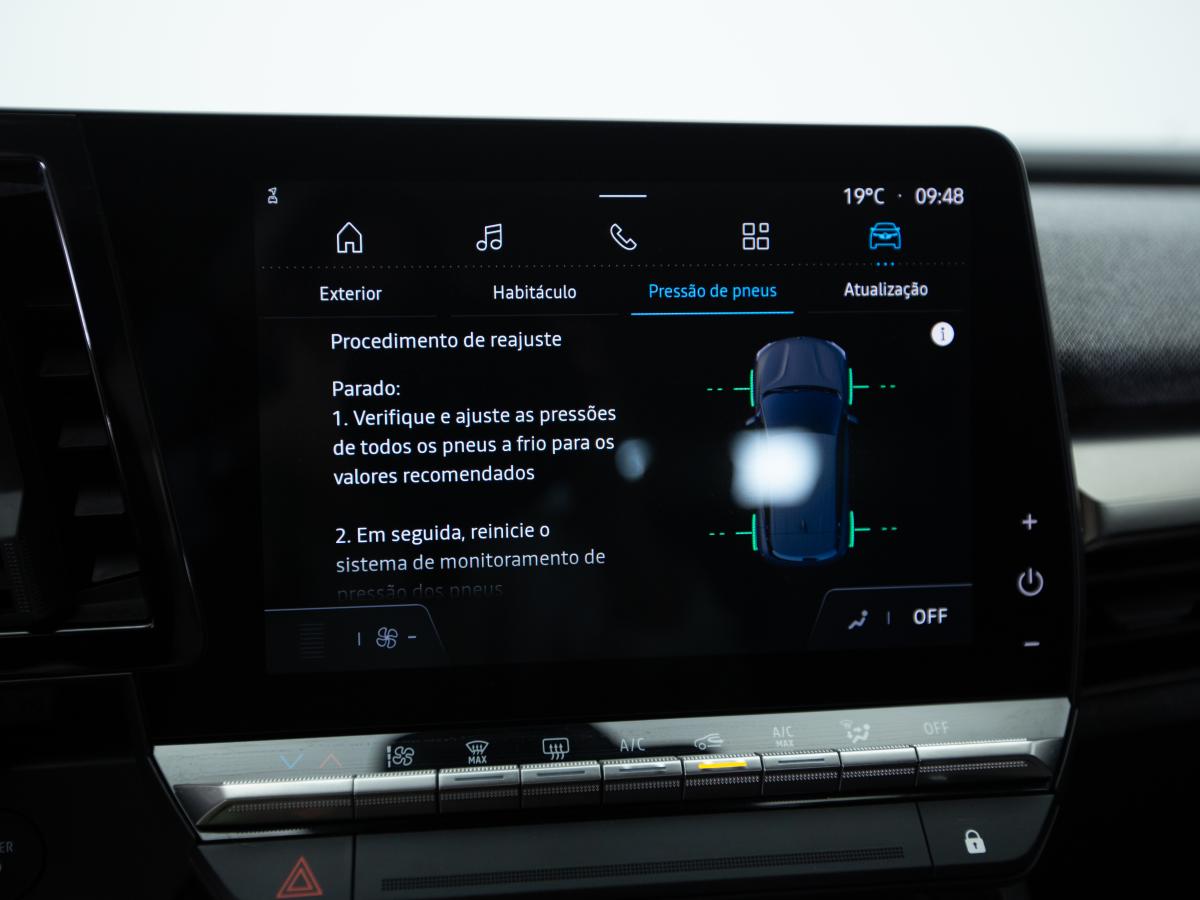 renault-megane-e-tech-2023-eletrico-0cc
