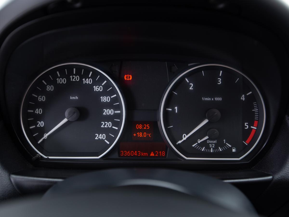 bmw-serie-1-2006-diesel-1995cc