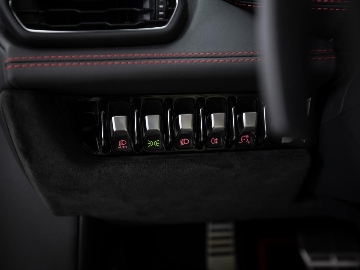 lamborghini-huracan-2023-gasolina-5204cc