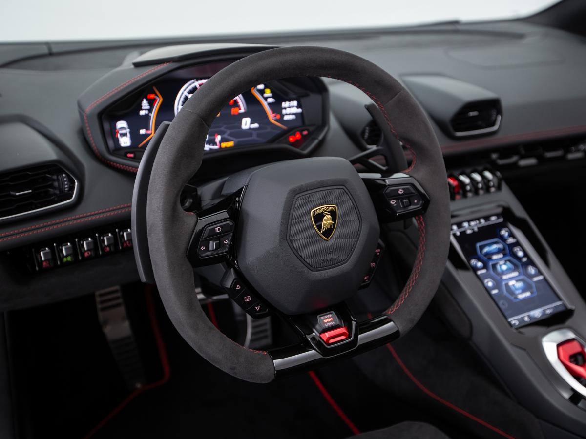 lamborghini-huracan-2023-gasolina-5204cc