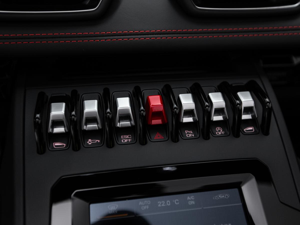 lamborghini-huracan-2023-gasolina-5204cc