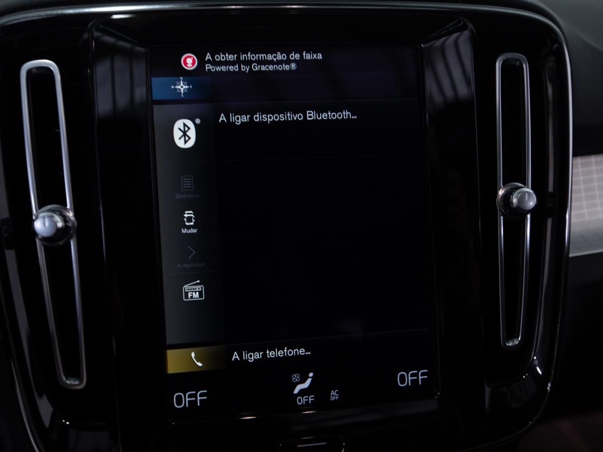 volvo-xc40-2022-hibrido-a-gasolina-1477cc