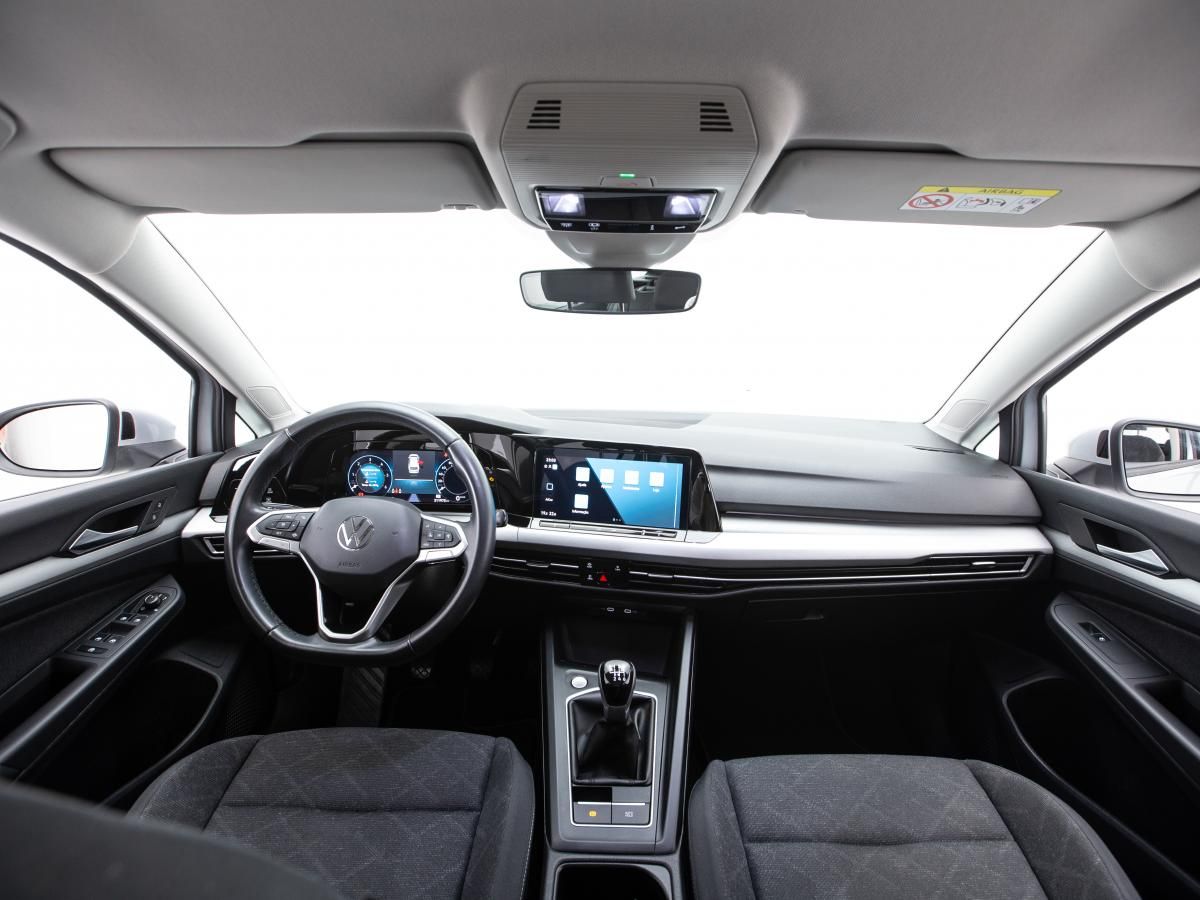 volkswagen-golf-variant-2024-diesel-1968cc