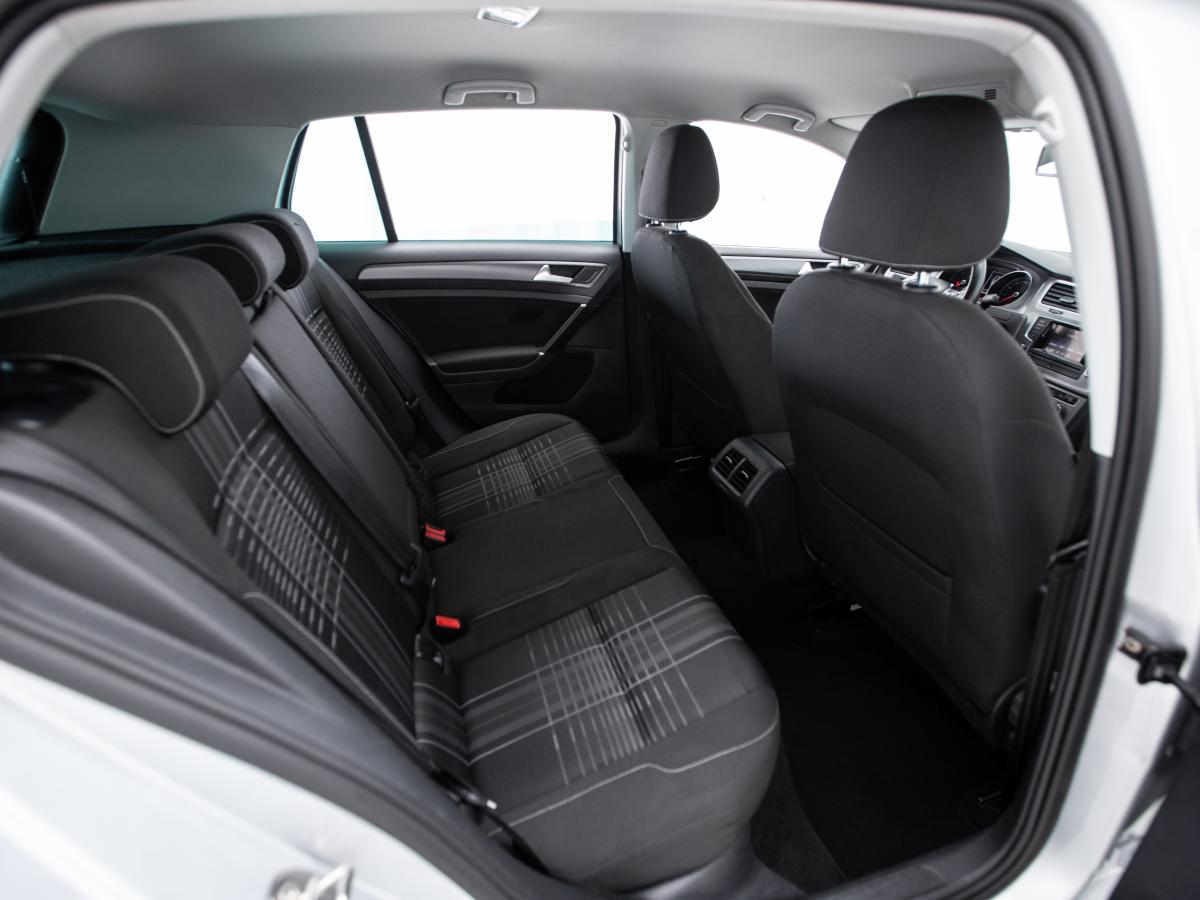 volkswagen-golf-2016-diesel-1598cc