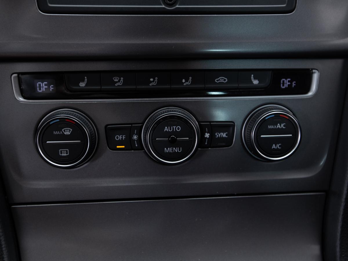 volkswagen-golf-2016-diesel-1598cc