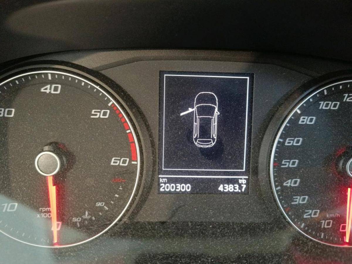 seat-arona-2019-diesel-1598cc