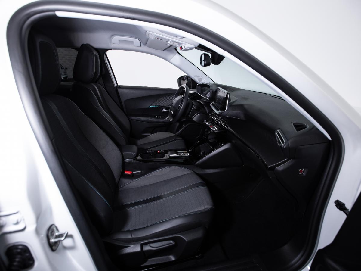 peugeot-e-2008-2022-eletrico-0cc
