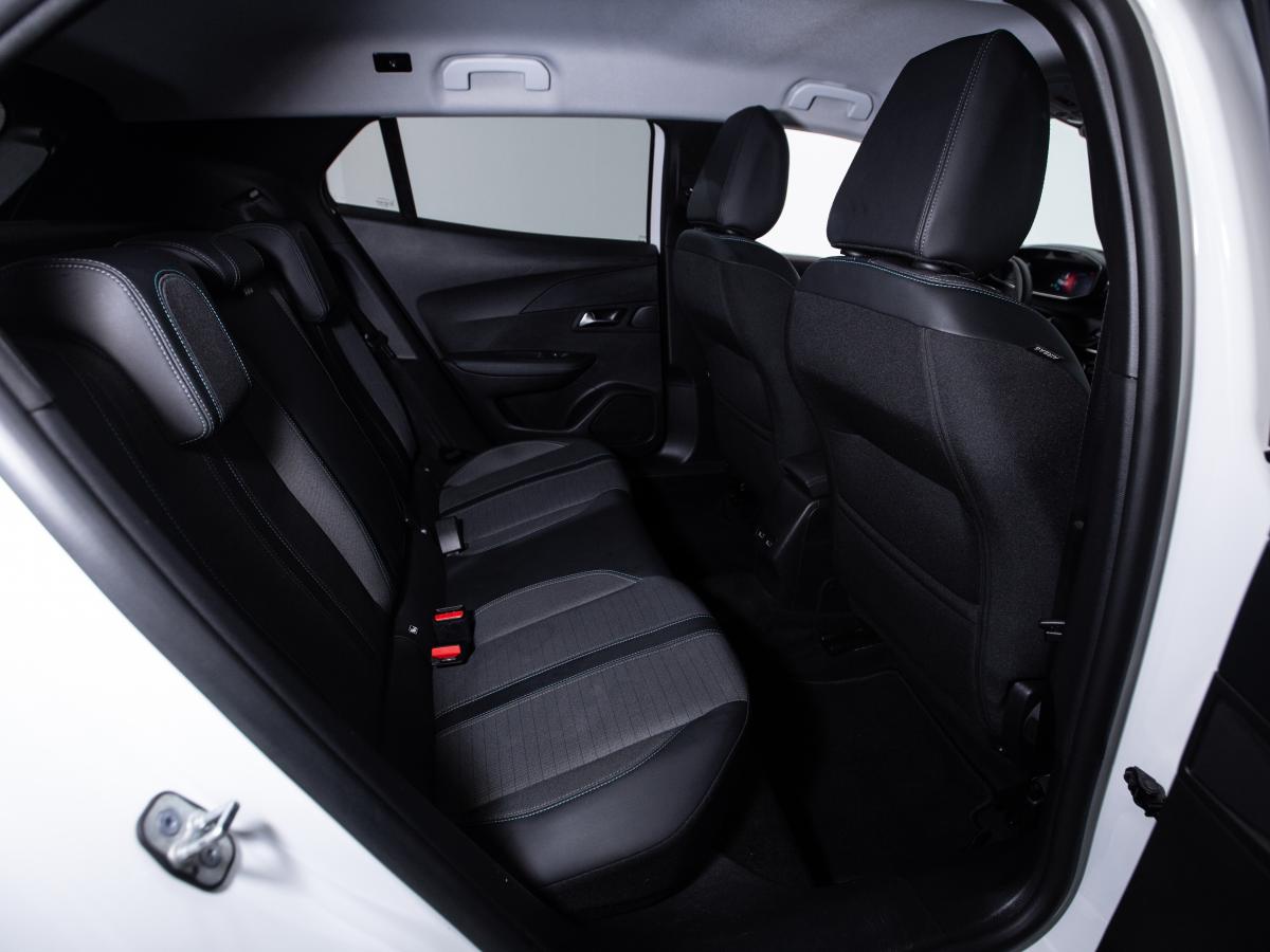 peugeot-e-2008-2022-eletrico-0cc