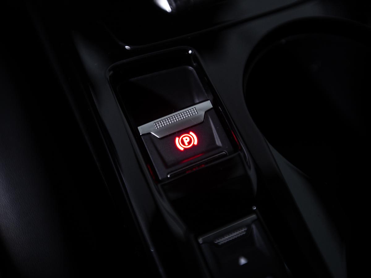peugeot-e-2008-2022-eletrico-0cc